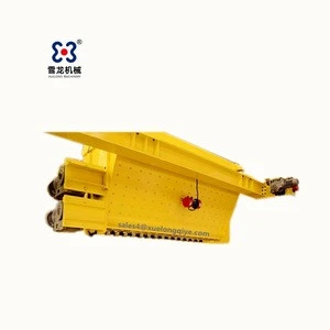 China manufacture xuelong precast concrete pavement spreader for road construction
