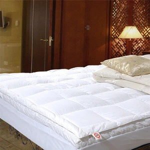China Manufacturer Super Soft Cheap Down and Feather Bed Mattress Topper