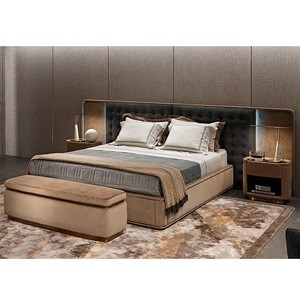 European Italian high end copy modern metal frame bed  super King size bedroom sets for designer customized