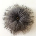 Fashion Colorful Fur Ball Keychain in Animal Fur/Raccoon Fur Pompoms Beanies Pom pom