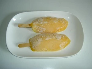 Frozen Mango Nam Dok Mai, ChokAnan (Mangifera indica)