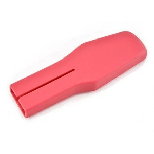 Guitar shape kitchen silicone pot handle holder heat resistant mini oven mitt handle cover long sleeve kitchen accessories tools