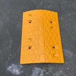 high quality 50cm long yellow and black rubber speed hump