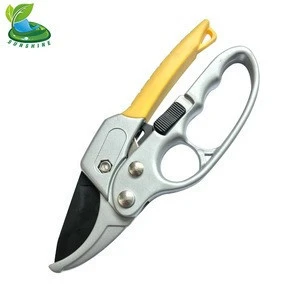 Professional Ratchet Anvil Pruning Shears With 3-Stage Ratcheting System Provides 5X Cutting Power