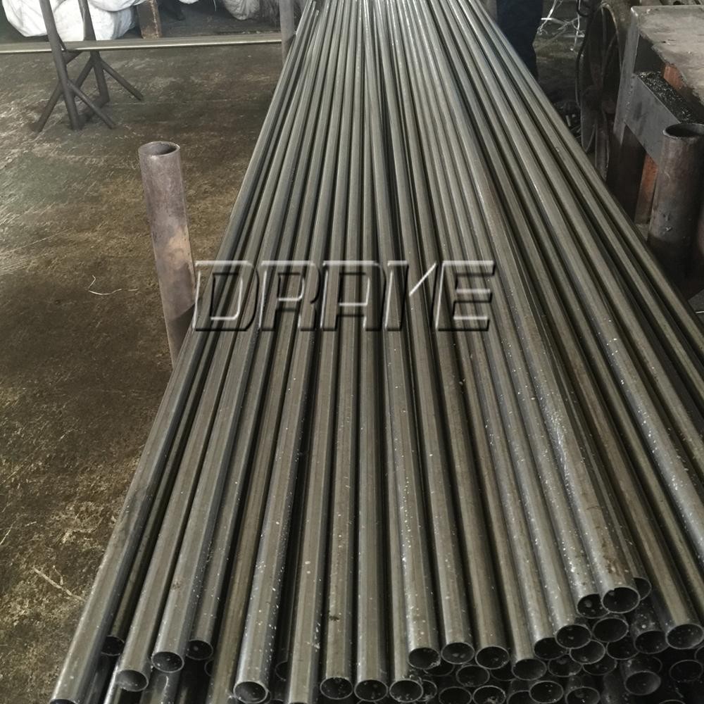 Small Size DIN St52 OD16mm Bright Surface Seamless Wall Thickness Steel Pipes