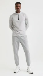 Men’s 1/4 Zip Sports Pullover | Custom Factory OEM/ODM Activewear Training Shirt