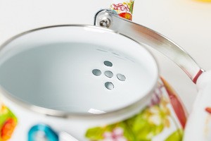 2.3L high quality enamel tea water kettle with bakelite handle