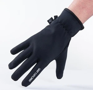 Comfortable windblock touch screen sports gloves