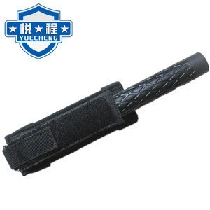 Expandable baton holster / for carrying telescopic batons