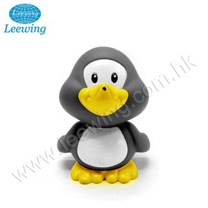 Factory Price Promotional Bath Toys for Kids Safe PVC Vinyl Customized with Logo Cute Animal Squeaky Penguin Bath Toy Set