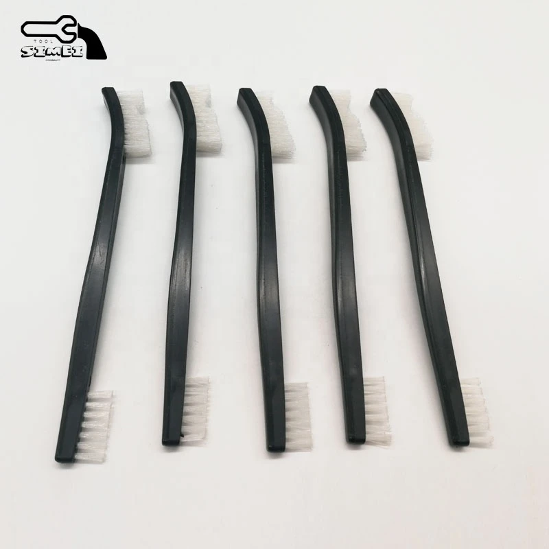 High Quality and Wholesale Nylon Wire Two-Ended Gun Cleaning Brush