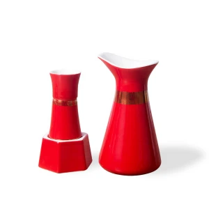 Hot Sale Hip Flask red color gold painted trim  Tokkuri bottle and Ochoko cups Japanese ceramic sake set