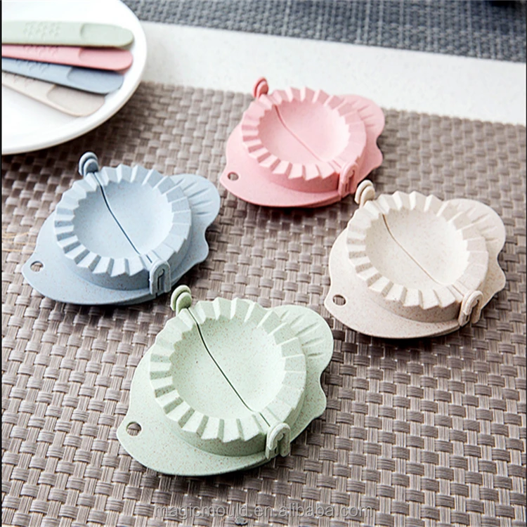 Plastic dumpling making tool silicone rubber molds CREATIVE household kitchen hand dumpling DIY food making tools