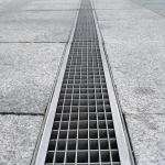 swimming pool overflow channel galvanized steel grating floor/Stainless steel grating
