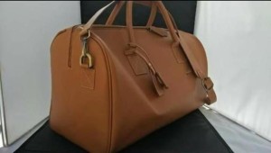 Leather hand bags, tanned leather