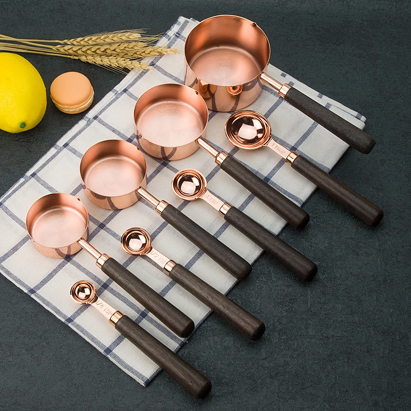 8PCS Set Walnut Wood Handle Measuring Cups and Spoons Comfortable Antifreeze handle Kitchen  Baking Measuring Tools