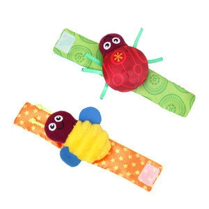 Animal Baby Infant Wrists Rattle and Socks Foot Finders Set Developmental baby squeaky toy