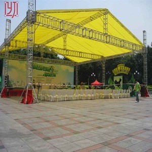 Concert stage roof truss display with truss lift tower