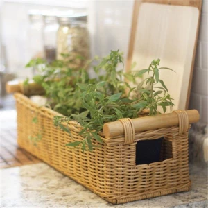Custom New Design Natural Wicker woven flower planter basket fruit Tray bread baskets with wooden  handles