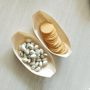 Disposable Bent Pine Wooden Boat Food Serving Tray For Sushi, Fruit, Desert, Ice Cream, Nuts, Cake