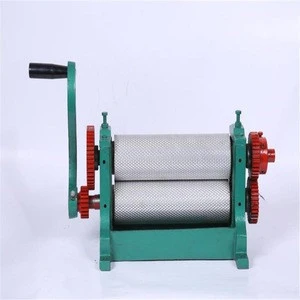 Factory direct manual nest machine beeswax nest production beekeeping tools wholesale Bees wax foundation machine
