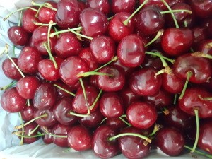 Fresh Cherries (Boxed)