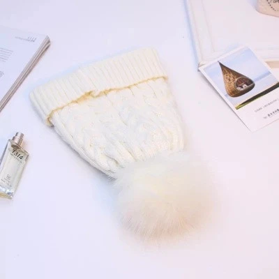 Hot Sale Custom 100% Acrylic Knitted Beanie Hat Fur Raccoon Pom Pom Thick Plush Warm Winter Hats for women