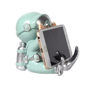 Mini Table Cute Accessory Desk Mobile Cell Decoration Resin Diver Phone Holder Stand For Home