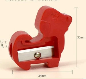 The cartoon dog form of a pencil sharpener Four color plastic high quality pen implement charcoal pencils sharpen knife PN2526