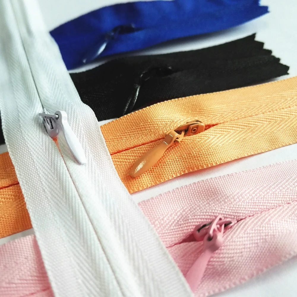 Wholesale colorful invisible nylon zip NO # 3 black 200 yards bundle zipper open end 3# for skirt