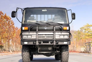 Six-wheel drive desert material transport vehicle – flat-topped six-wheel drive off-road vehicle EQ2102.