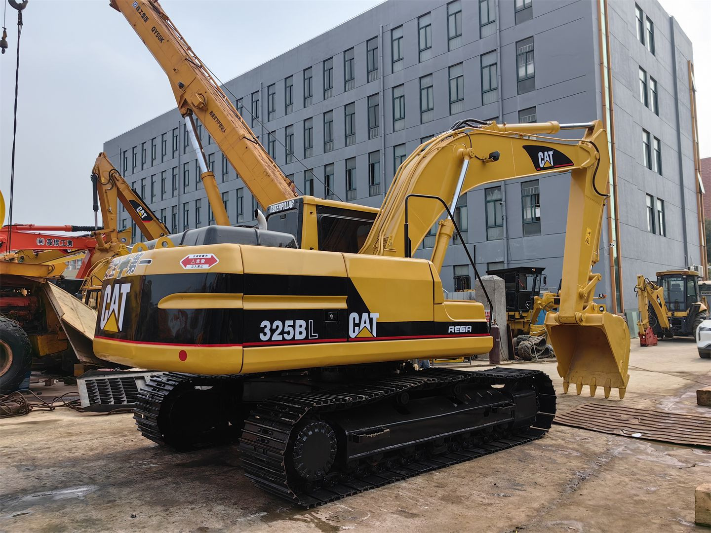 Buy Used Cat 325b Excavator Japan Original Machinery From PF Machinery ...