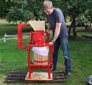 2020 Amazon hot sales Maximizer fruit crusher apple mill crusher for wine making apple juice machine