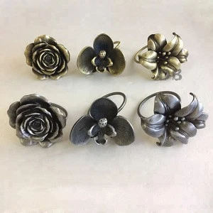 DB Patented New Napkin Ring Racks Metal Alloy Rose Flower Calla Lily Sunflower