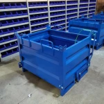 Heavy Duty Bottom Discharge Garbage Truck Material Handling Equipment with Lower Opening Design Dump Forklift Hopper
