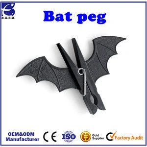 Red Batman Shape Plastic Spring Clothes Pegs Household Pants Receiving Clothes Clips Bat Pegs
