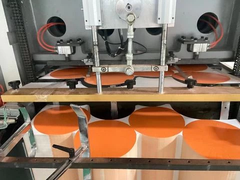 zhejiang yiwu/wenzhou/ningbo sgs  disposable paper plate machine paper plate roll