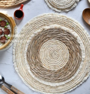 Water Hyacinth Round Placemat with Tassels