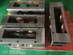 Cast steel flange for mechanical equipment