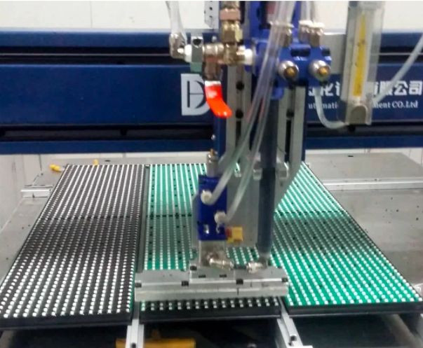 Buy China Silicone Led Display Potting Machine from Guangzhou Daheng ...