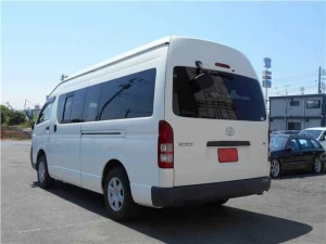 2008 TOYOT A HIACE BUS 15 SEATERS