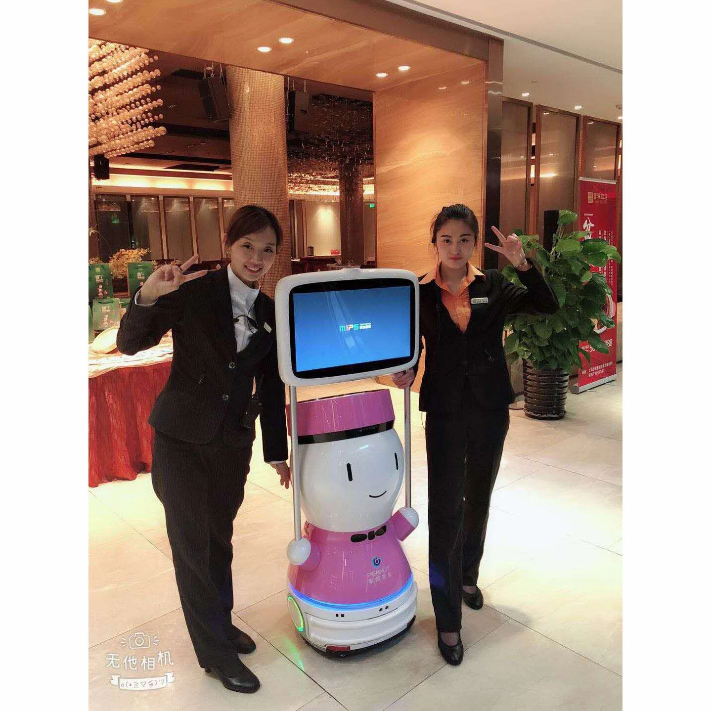 2019Made In China Supplier Service Robot