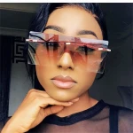 2020 High Quality Ladies Luxury  Women Shades Oversized  Rectangle Sunglasses UV400 Flat Top  Rimless Sunglasses