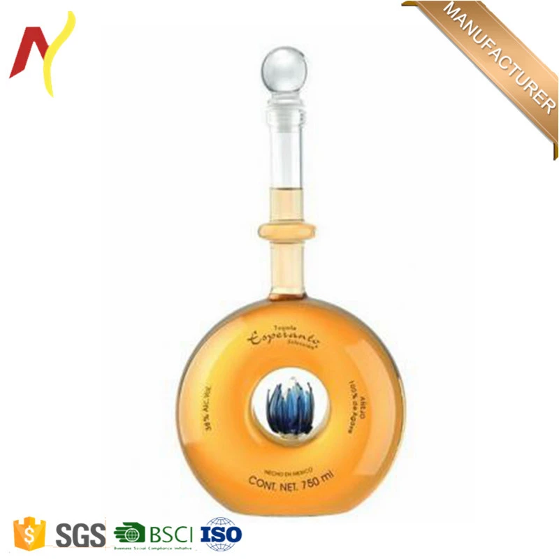 750ml glass round bottle for tequila with glass agave inside