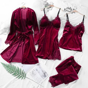 Autumn and winter gold velvet pajamas set womens harness nightdress nightgown four sets of new velvet can be worn