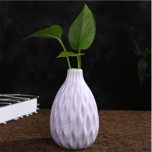 China New Product Colorful Mini Unique Ceramic Art Deco Vase