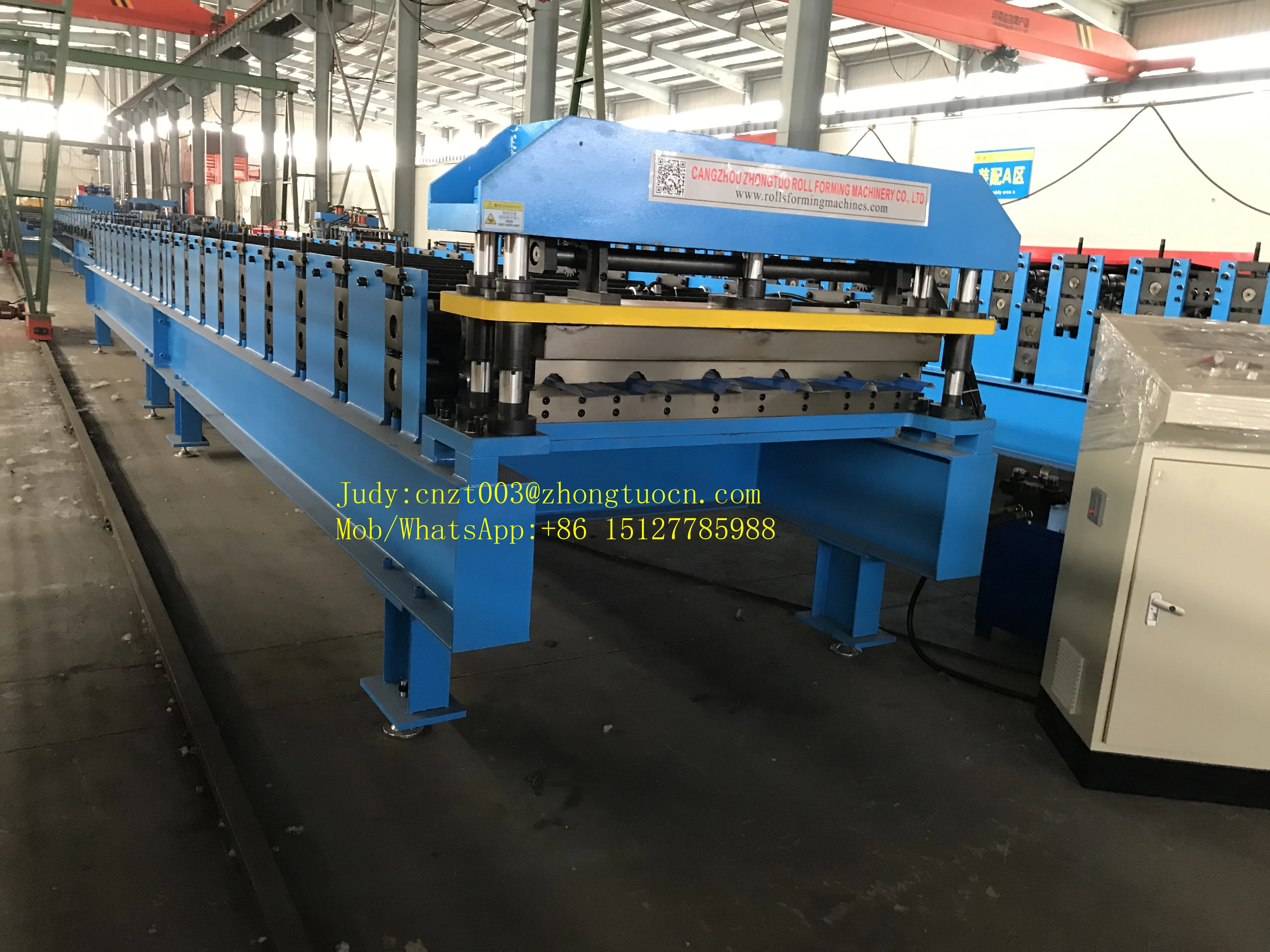 Color painted steel roofing roll forming machine