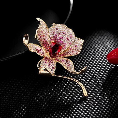Heavy industry color zircon high-grade Lily corsage female elegant luxury atmosphere suit pin plant flowers