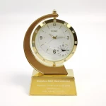 New Creative Exclusive Design Executive Table Clock Souvenir Quartz Analogue Watch Metal Novelty Desk Clock with Japan Movement