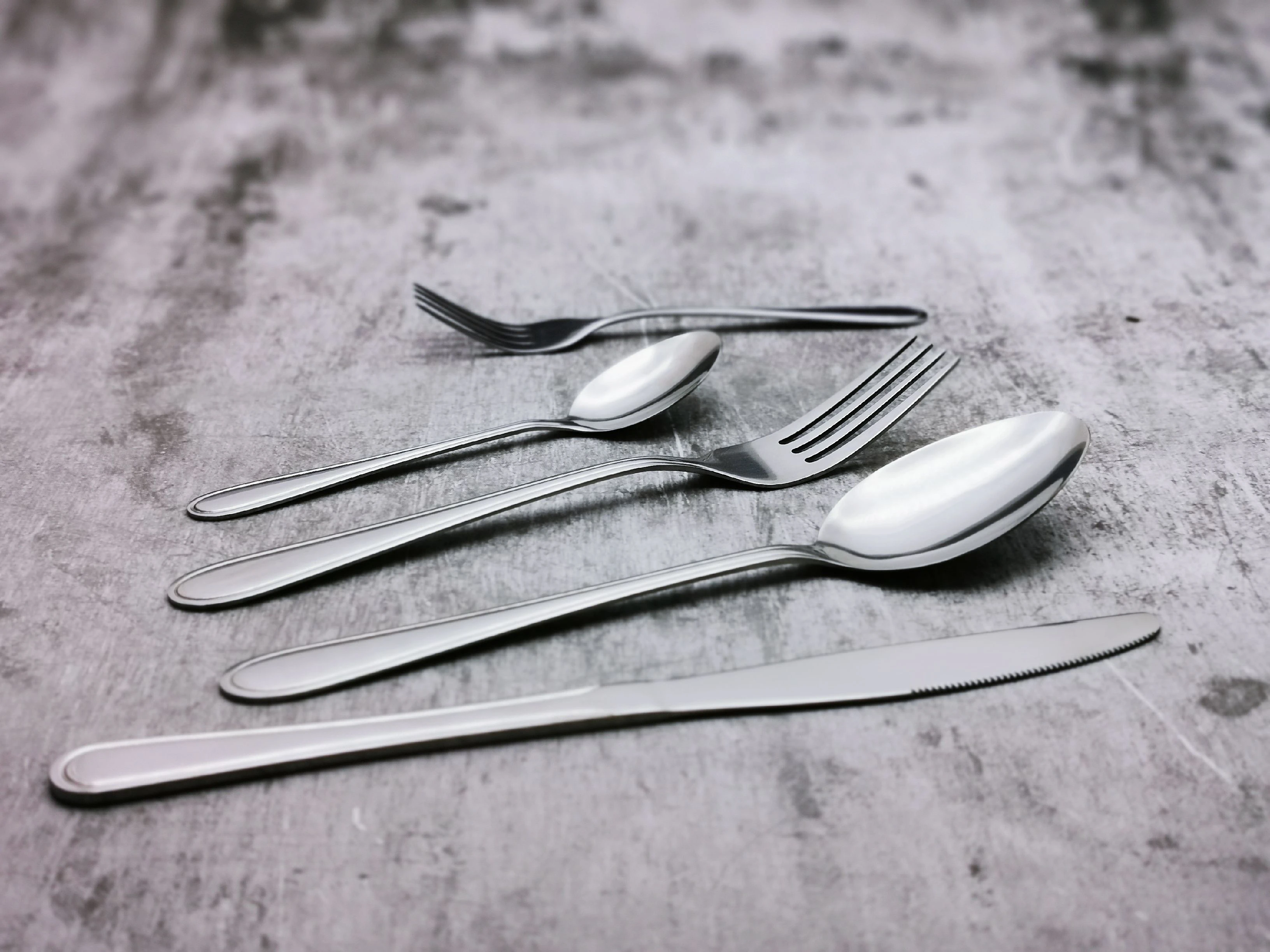 S078 Classic line design wholesale cutlery factory directly supply stainless steel cutlery set